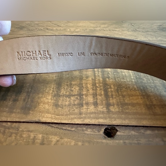 Michael Kors Belt Bag/Fanny Pack - Size L/XL - Picture 3 of 5